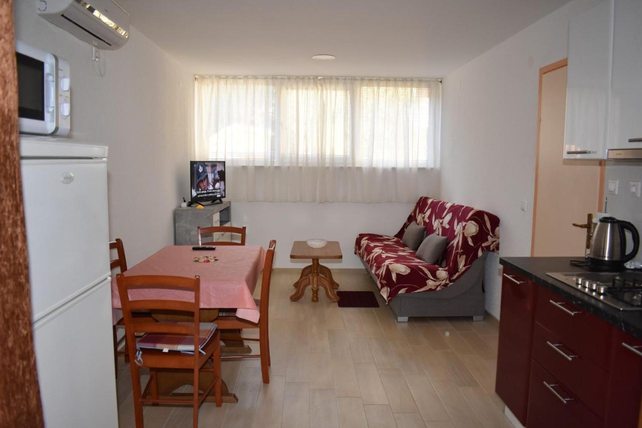 Apartments Sime Soline Biograd Na Moru Cameră foto